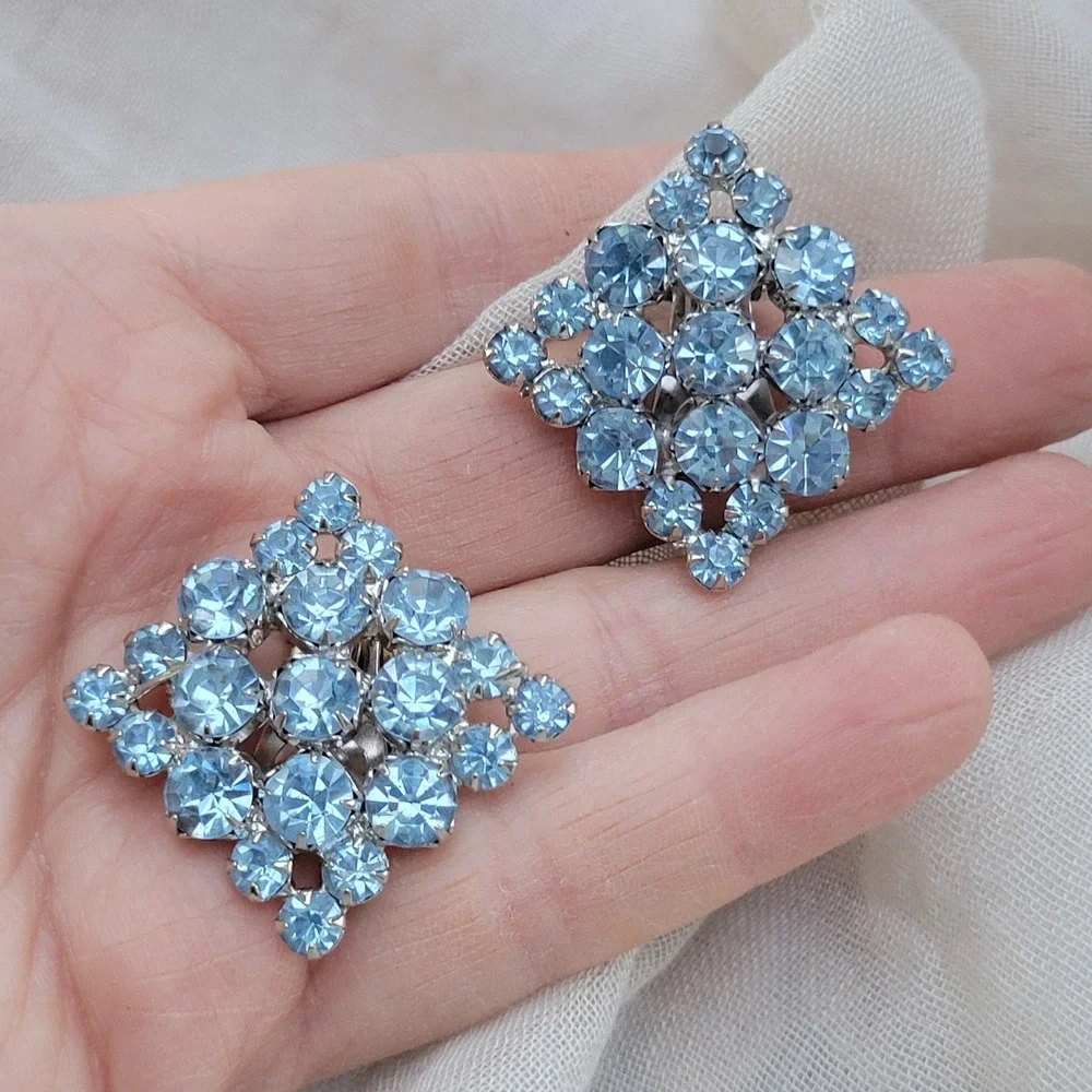 Vintage 1960s Sky Blue Rhinestone‎ Clip-On Earrings MCM Statement
